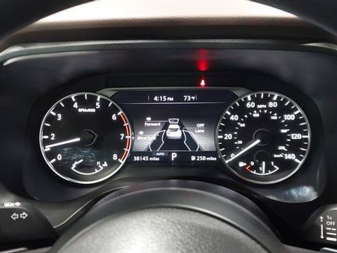 Used 2023 Nissan Rogue S AWD/4WD image 23