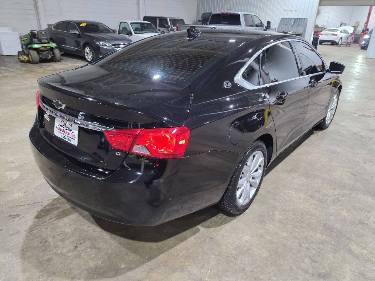 Used 2019 Chevrolet Impala LT FWD image 10