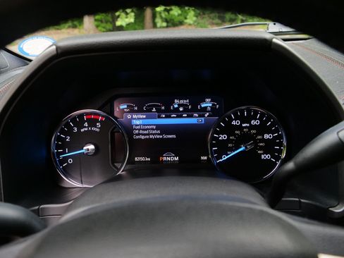 Used 2020 Ford F250 Platinum w/ FX4 Off-Road Package AWD/4WD image 7
