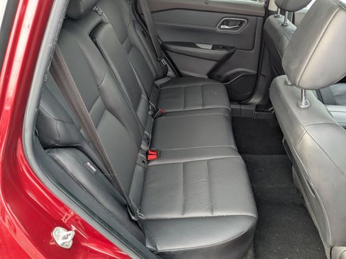 Certified 2021 Nissan Rogue SV w/ Premium Package image 22