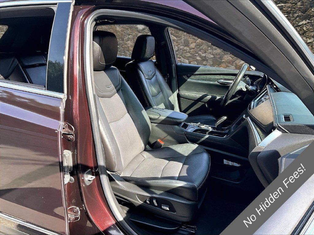 Used 2021 Cadillac XT5 Premium Luxury AWD/4WD image 7