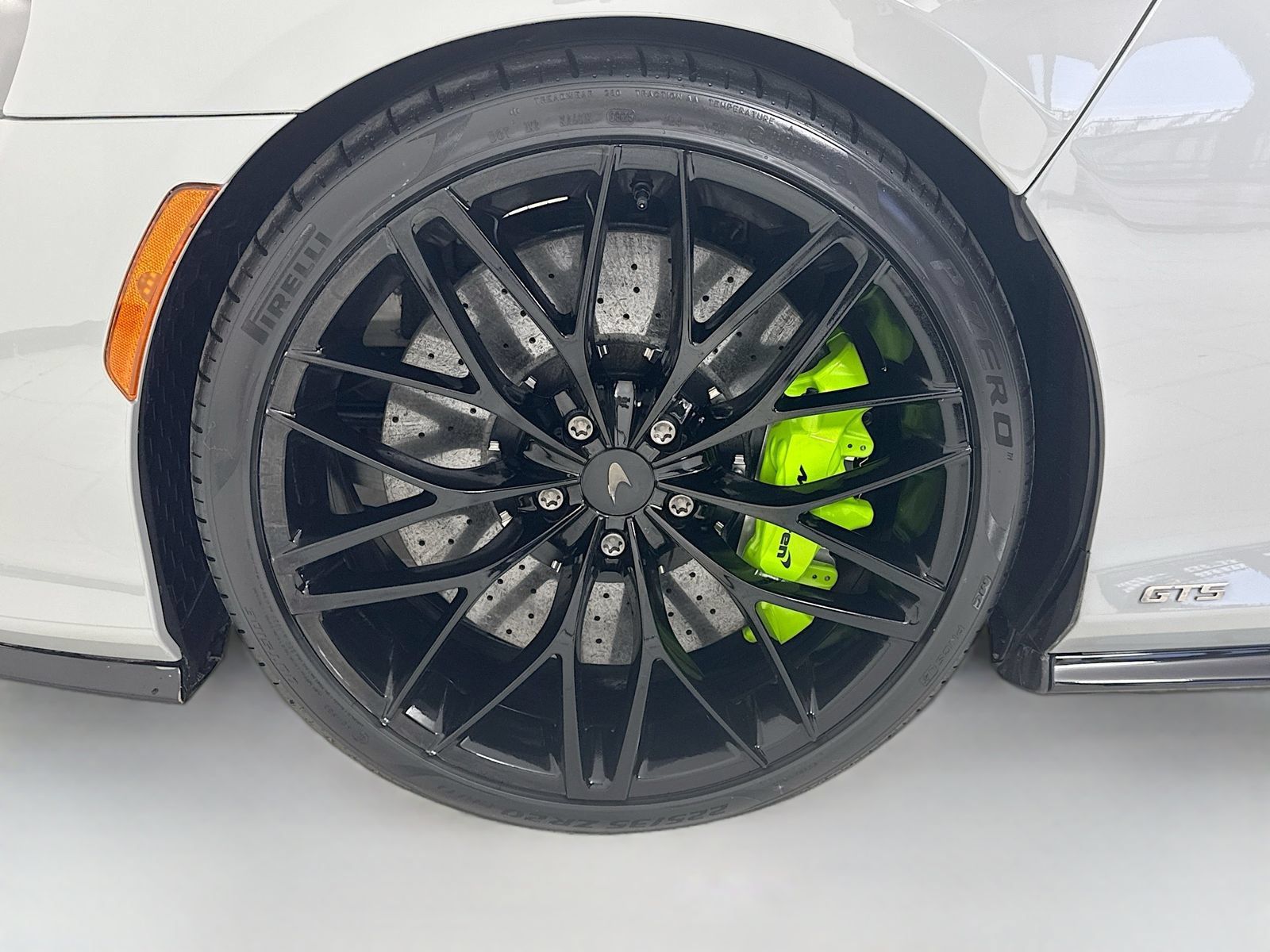 Used 2025 McLaren GTS RWD image 9