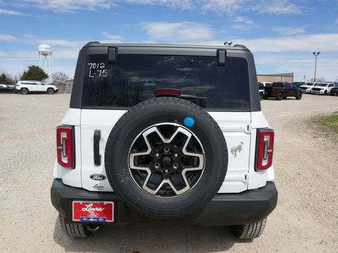 New 2026 Ford Bronco Outer Banks AWD/4WD image 6