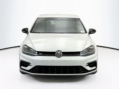 Used 2019 Volkswagen Golf R 4-Door image 2