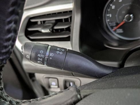 Used 2018 GMC Acadia SLE image 33