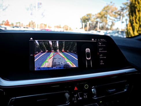 Used 2022 BMW Z4 M40i w/ Premium Package image 25