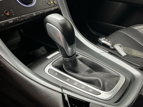 Used 2016 Ford Fusion Titanium FWD image 24