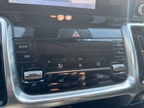 Used 2022 Kia Sorento SX image 20