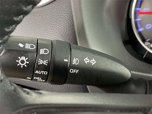 Used 2019 Toyota RAV4 XLE Premium image 19