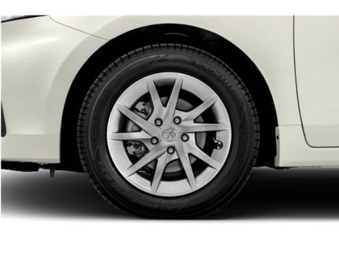 Used 2015 Toyota Prius V Three FWD image 11