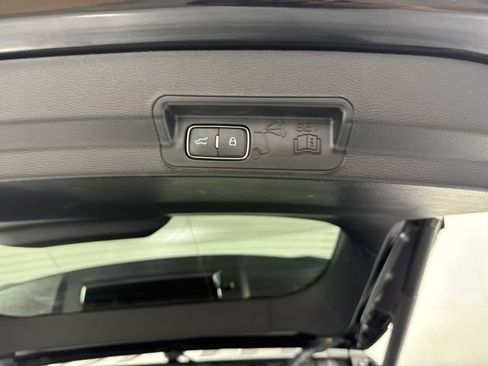 Used 2023 Ford Explorer ST w/ Equipment Group 401A AWD/4WD image 38
