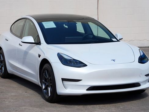 Used 2021 Tesla Model 3 Standard Range Plus RWD image 54