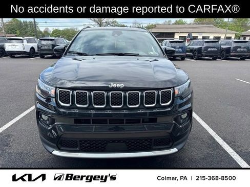 Used 2023 Jeep Compass Limited AWD/4WD image 2