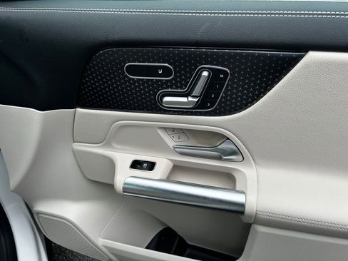 New 2026 Mercedes-Benz GLA 250 4MATIC image 23