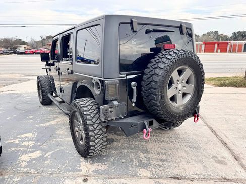Used 2013 Jeep Wrangler Unlimited Sport image 5