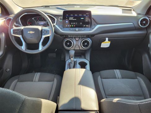 Used 2024 Chevrolet Blazer LT w/ Convenience Package image 14