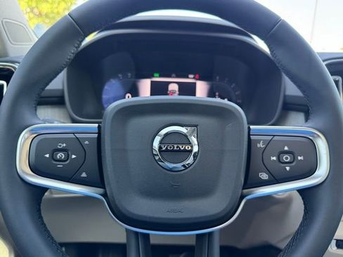 New 2025 Volvo XC40 B5 Ultra w/ Protection Package image 30