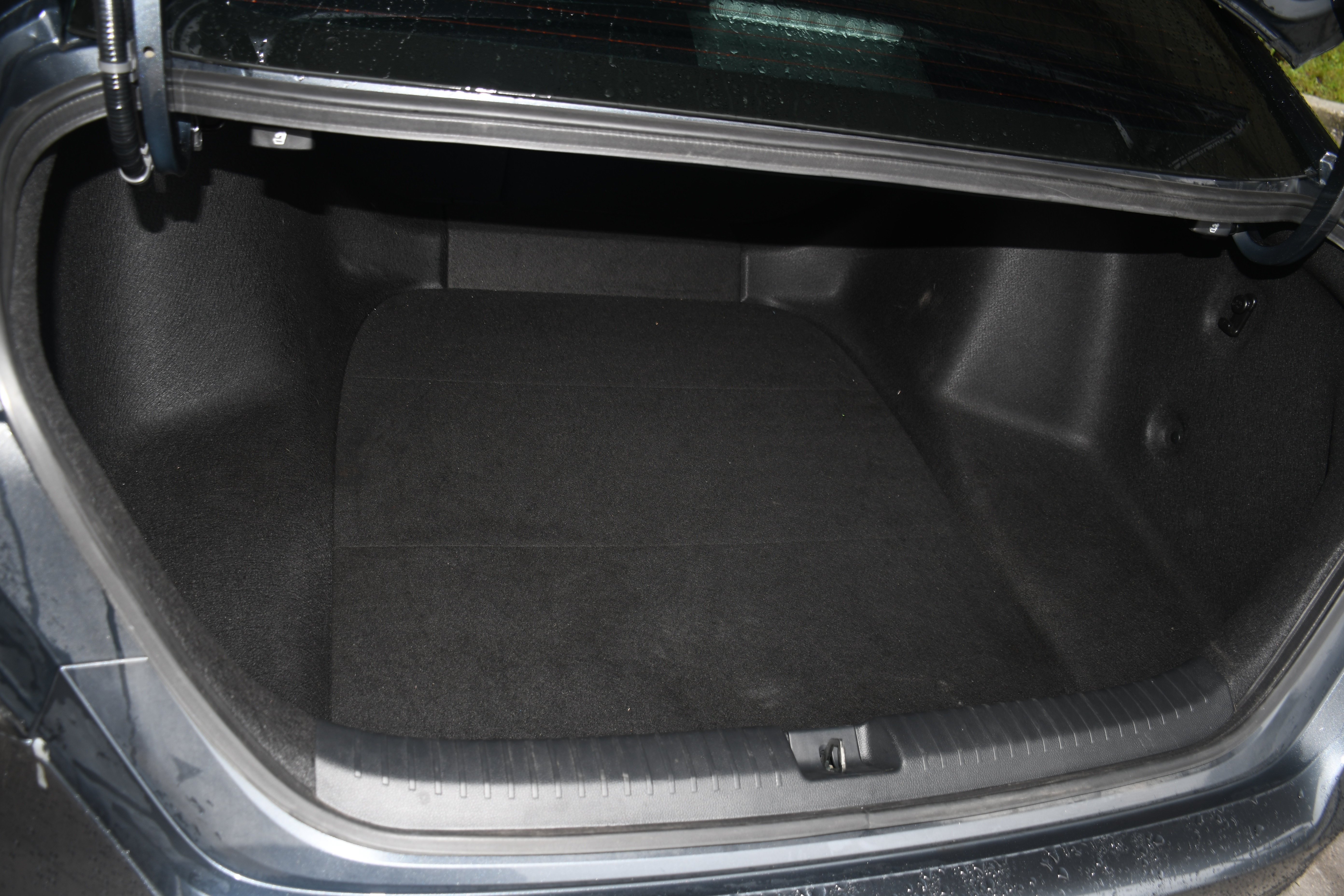 Used 2025 Honda Accord SE image 18