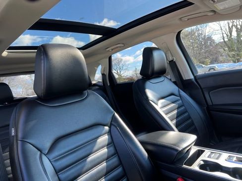 Certified 2022 Ford Edge SEL w/ Convenience Package image 37