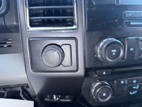 Used 2016 Ford F150 XLT image 47