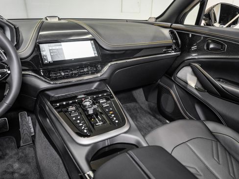 New 2026 Aston Martin DBX S image 24