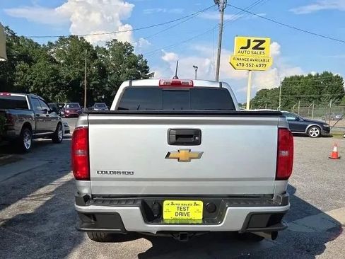 Used 2017 Chevrolet Colorado Z71 AWD/4WD image 6