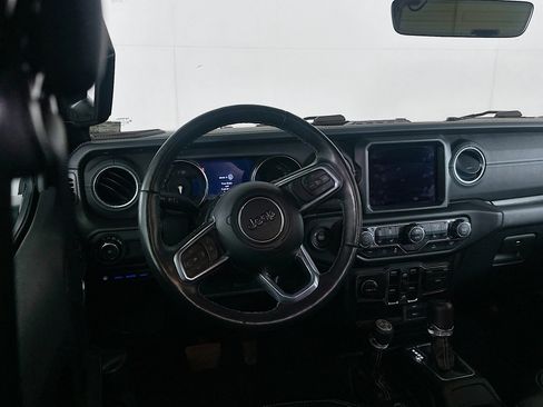 Used 2023 Jeep Wrangler Sahara w/ Cold Weather Group image 17