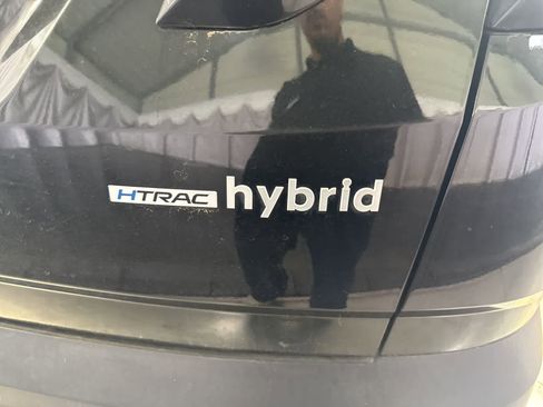 Used 2025 Hyundai Tucson Limited image 11