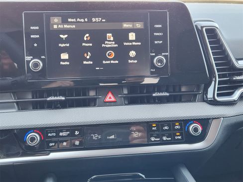 New 2025 Kia Sportage LX image 15