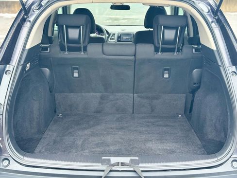Used 2017 Honda HR-V EX image 16
