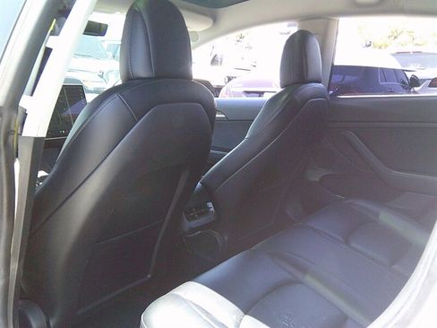 Used 2021 Tesla Model 3 Standard Range Plus RWD image 13