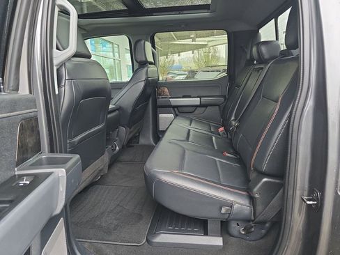 Used 2024 Ford F350 Lariat image 29