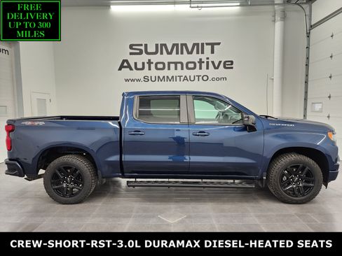 Used 2022 Chevrolet Silverado 1500 RST image 1