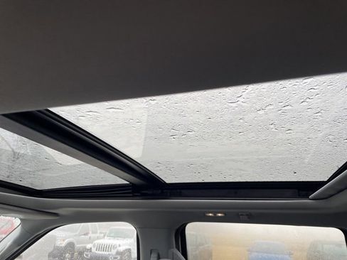 Used 2023 Ford F150 XLT w/ Equipment Group 302A High image 9