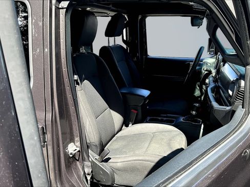 Used 2021 Jeep Wrangler Unlimited Sport AWD/4WD image 26