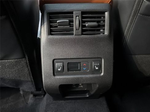 Used 2022 Mitsubishi Outlander SEL AWD/4WD image 24