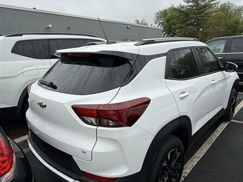 Used 2021 Chevrolet TrailBlazer LT w/ Sun and Liftgate Package AWD/4WD image 6