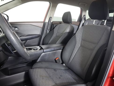 Used 2023 Nissan Rogue SV image 26