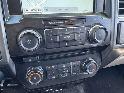 Used 2017 Ford F150 XLT AWD/4WD image 28
