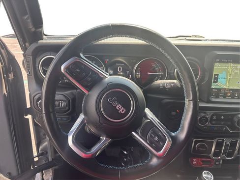 Used 2021 Jeep Wrangler Unlimited Rubicon 4xe w/ Cold Weather Group AWD/4WD image 17
