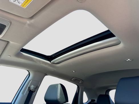 Used 2025 Honda HR-V EX-L image 21