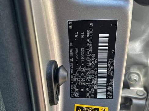 Used 2018 Toyota Highlander SE FWD image 40