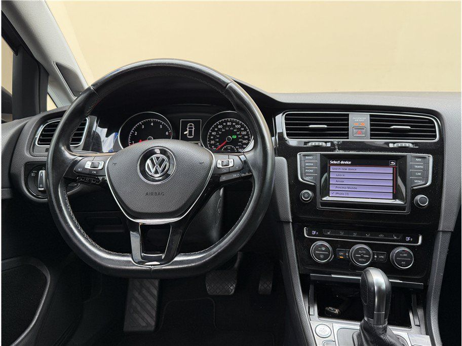 Used 2015 Volkswagen Golf S FWD image 22