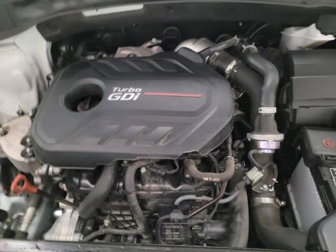 Used 2018 Hyundai Santa Fe Sport 2.0T FWD image 30