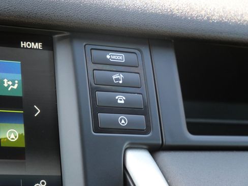 Used 2016 Land Rover Discovery Sport HSE AWD/4WD image 26