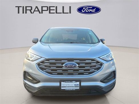 Certified 2022 Ford Edge SE image 4