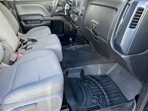 Used 2018 Chevrolet Silverado 1500 Custom w/ LPO, Black Pack AWD/4WD image 19