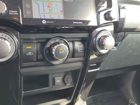 Used 2020 Toyota 4Runner TRD Off-Road Premium image 23