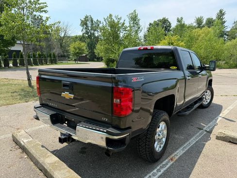 Used 2015 Chevrolet Silverado 2500 LTZ w/ LTZ Plus Package AWD/4WD image 5