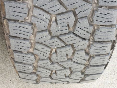 Used 2023 GMC Sierra 1500 SLT image 11